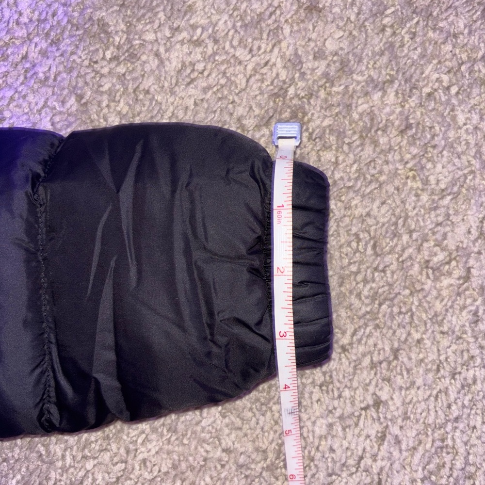 The North Face Women's Puffer Jacket - Picture 13 of 14